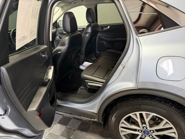 Used 2022 Ford Escape SEL image 17