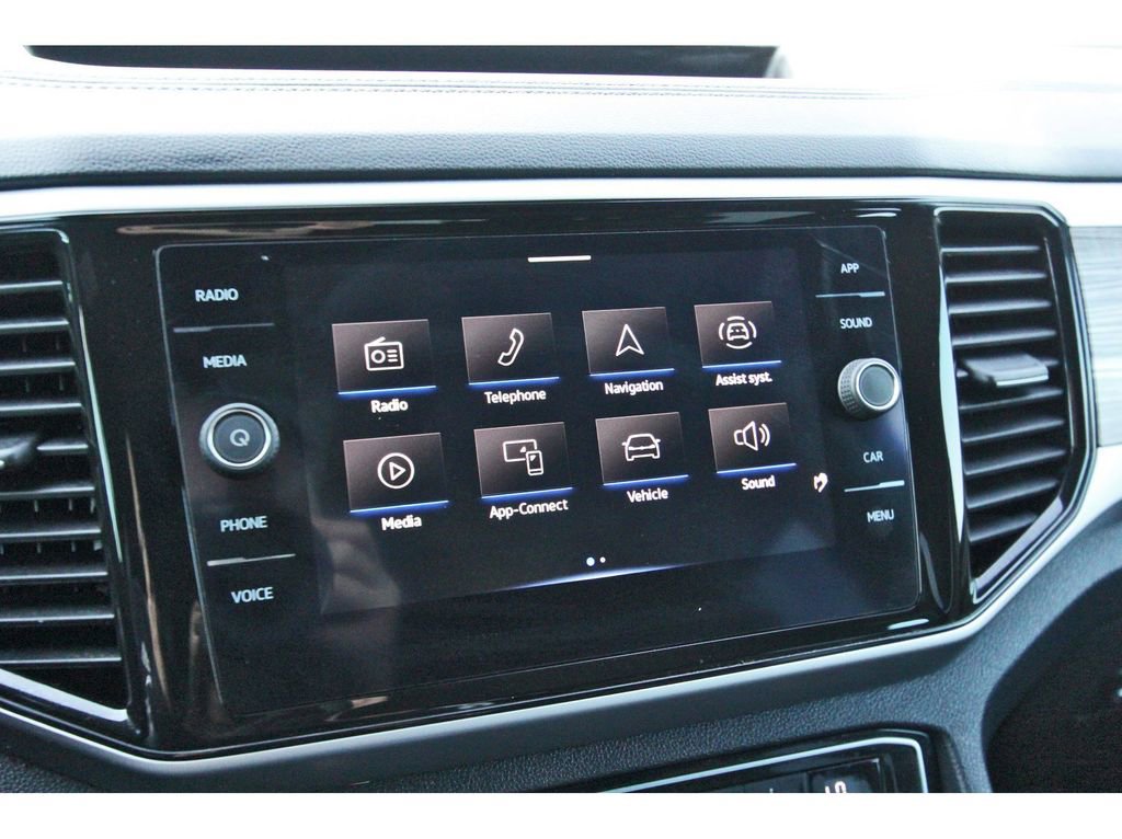 Used 2022 Volkswagen Atlas Cross Sport SE image 25