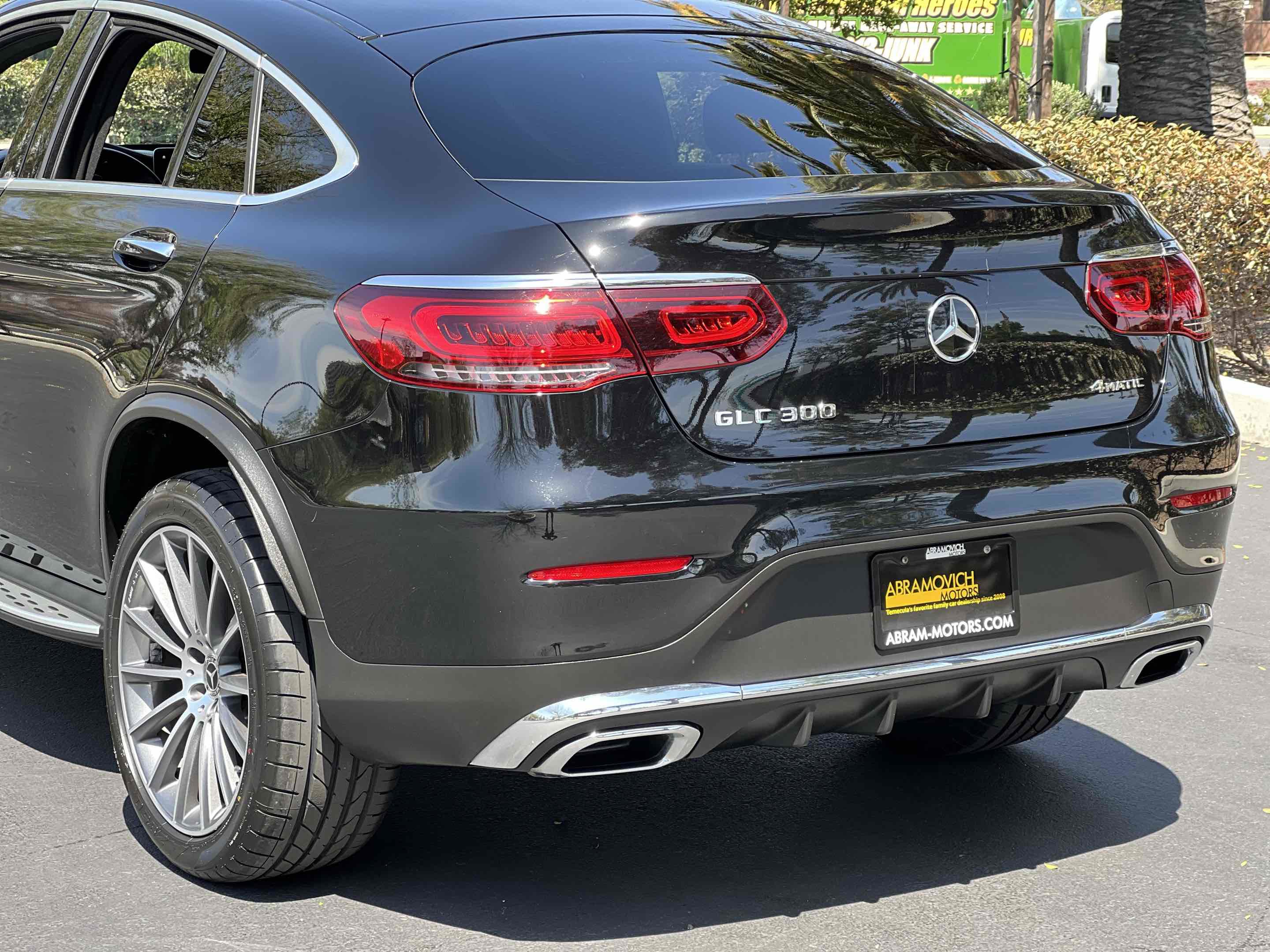 Used 2020 Mercedes-Benz GLC 300 4MATIC Coupe image 40