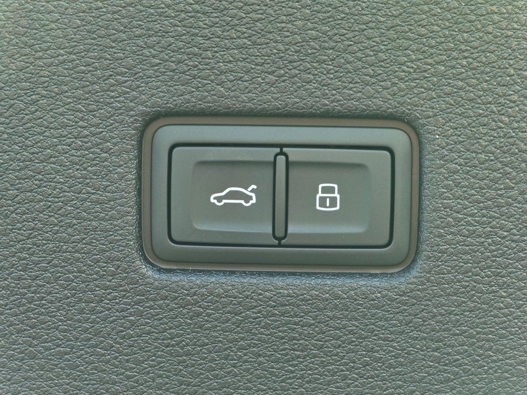New 2026 Audi SQ8 Prestige AWD/4WD image 22