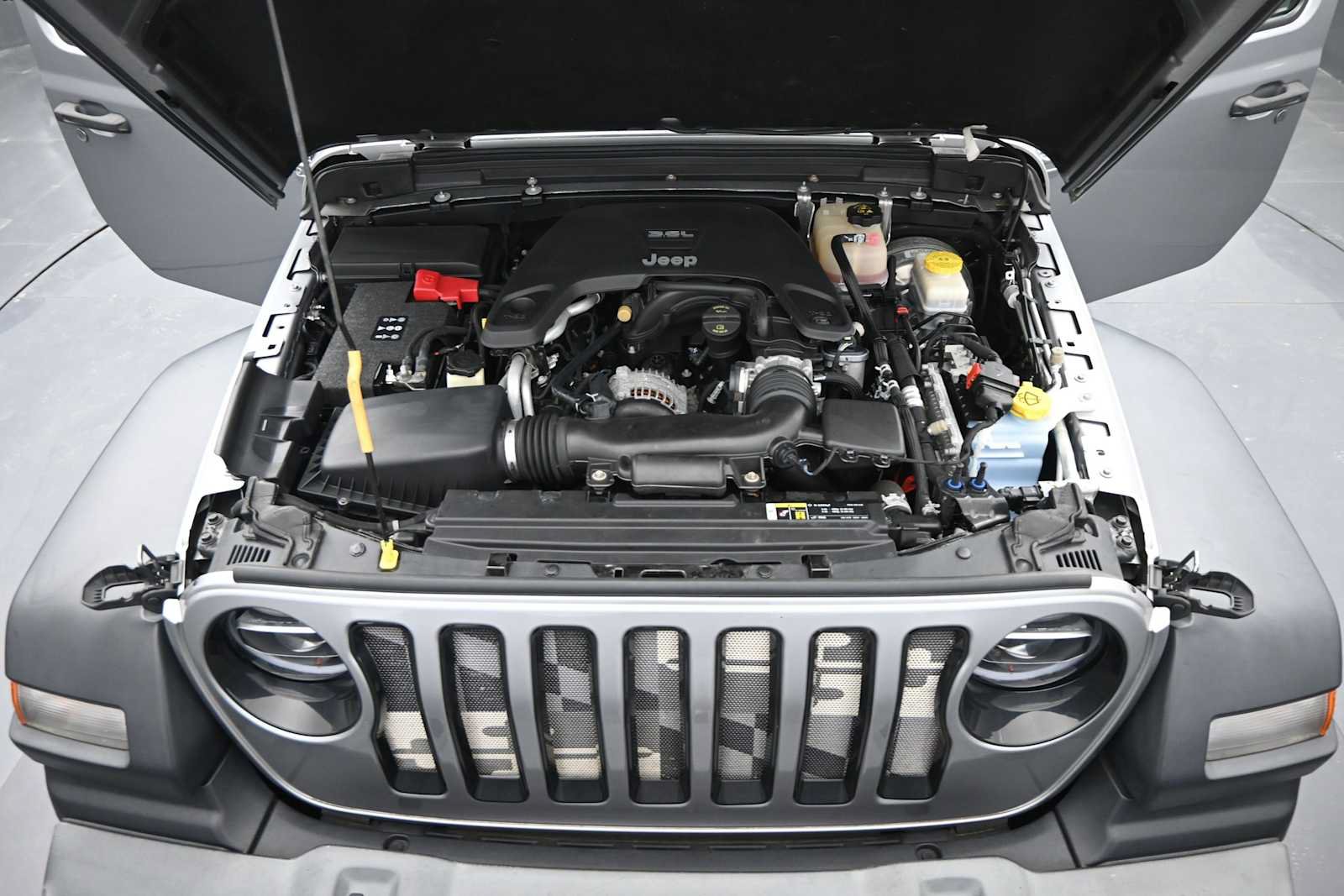 Used 2018 Jeep Wrangler Unlimited Sport S AWD/4WD image 22