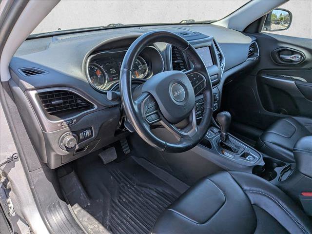 Used 2021 Jeep Cherokee Latitude Plus w/ Mopar Interior Package image 10
