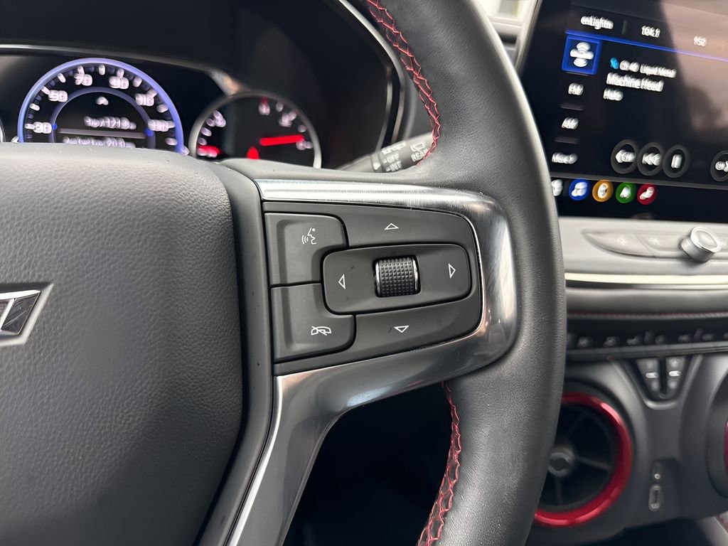 Used 2023 Chevrolet Blazer RS w/ Driver Confidence II Package FWD image 17
