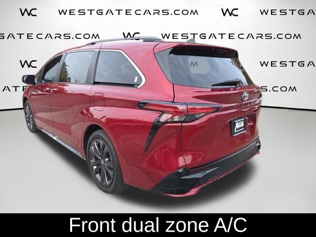 Used 2023 Toyota Sienna XSE w/ XSE Plus Package image 11