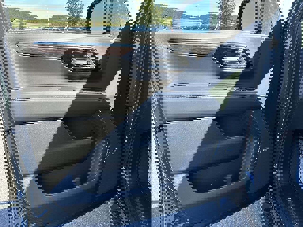 New 2026 Chevrolet Tahoe Z71 w/ Comfort Package image 23