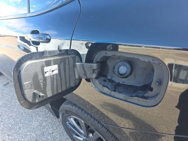 Used 2023 Chevrolet Equinox RS w/ RS Leather Package image 37