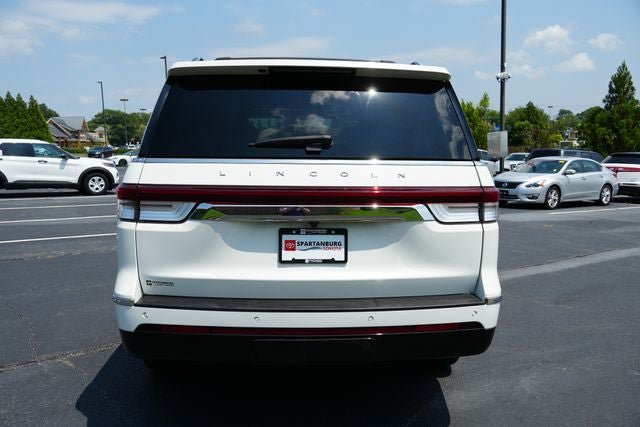 Used 2024 Lincoln Navigator Reserve AWD/4WD image 7
