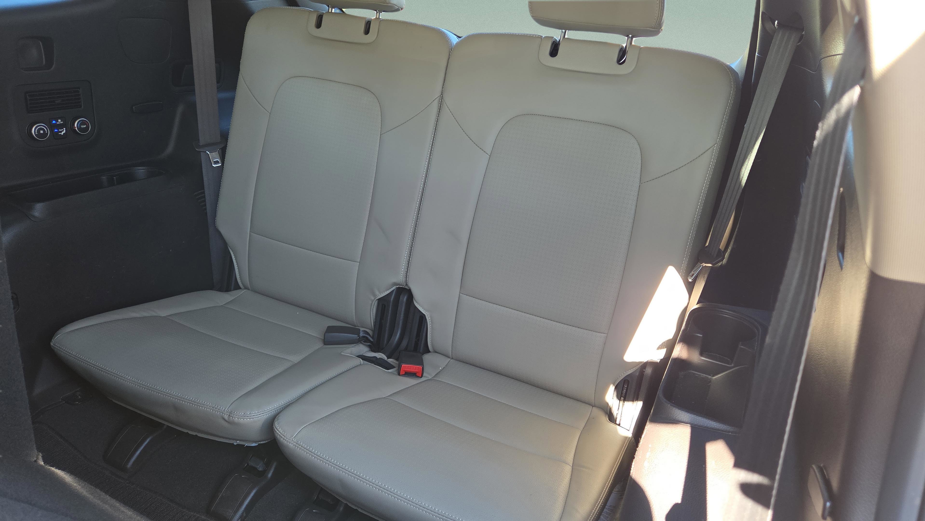 Used 2014 Hyundai Santa Fe GLS image 49