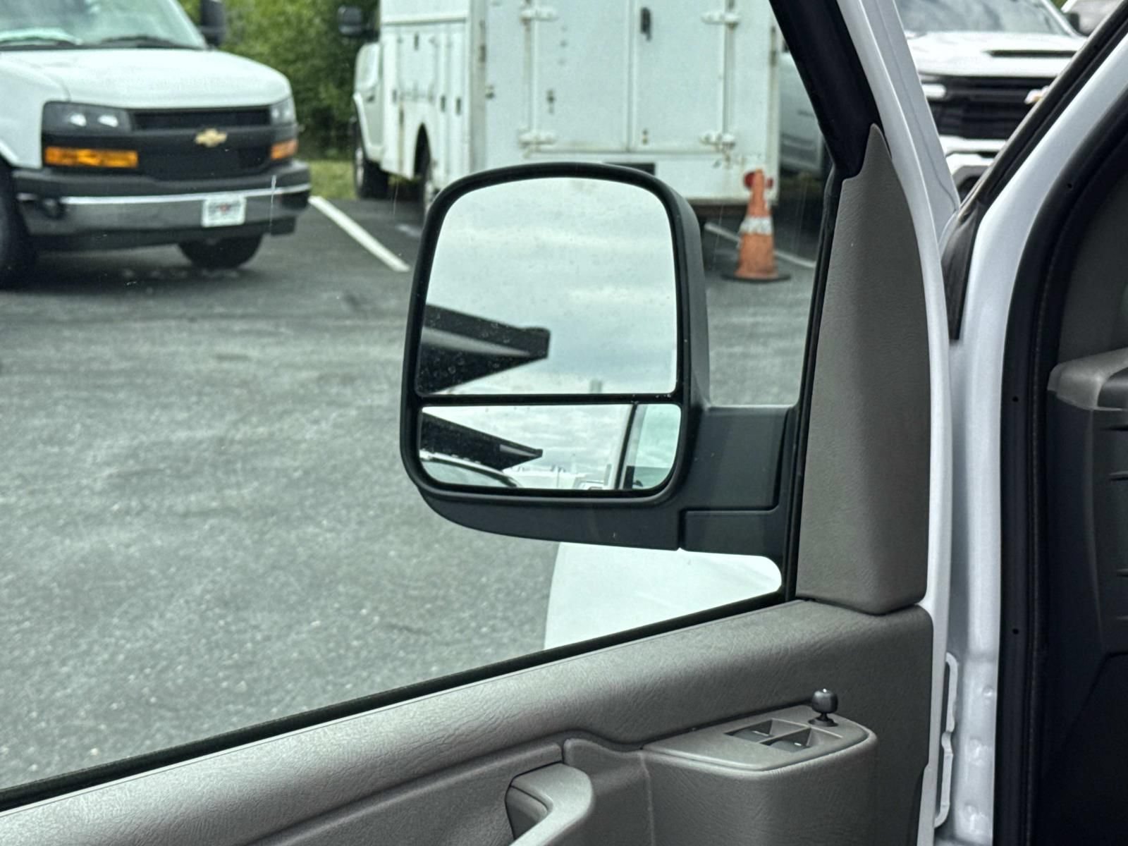 New 2026 Chevrolet Express 3500 w/ Power Convenience Package RWD image 14