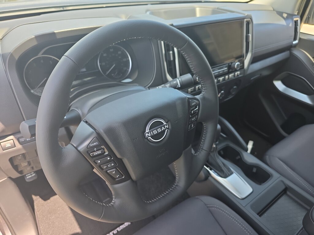 New 2026 Nissan Frontier SV RWD image 6