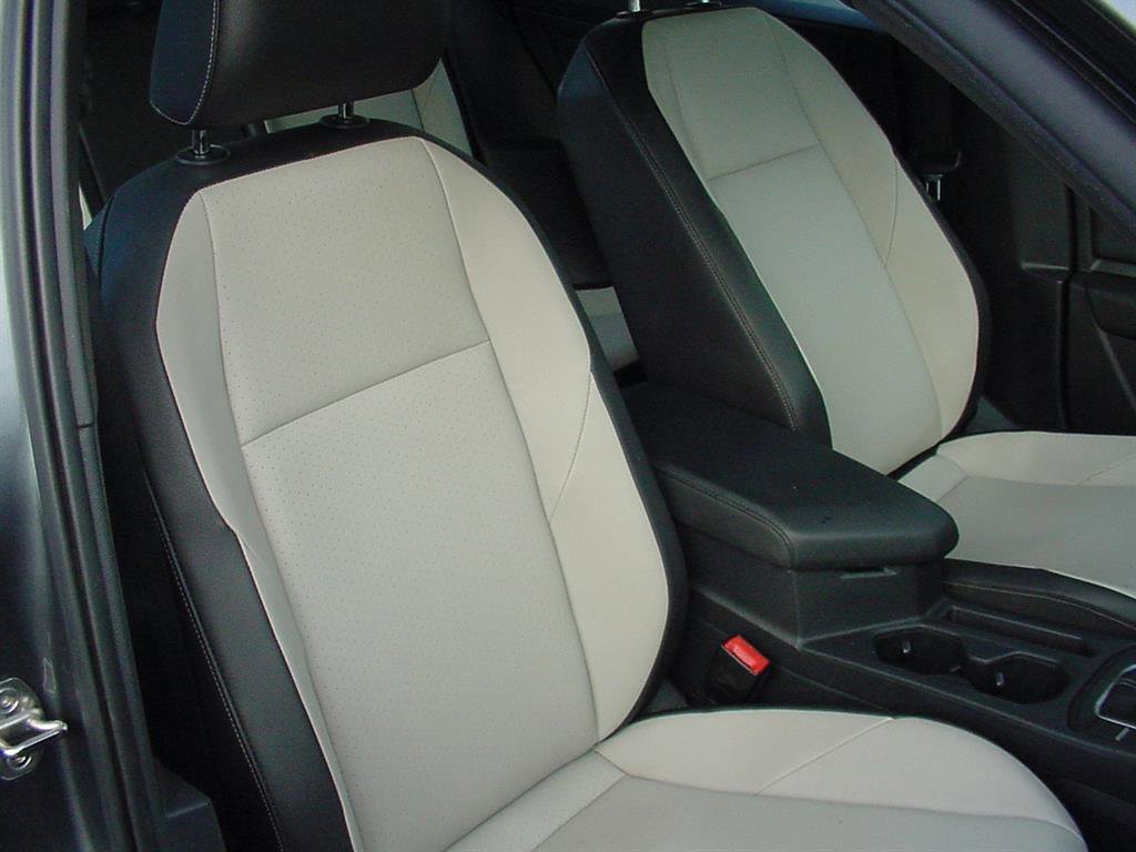 Used 2020 Volkswagen Jetta R-Line w/ R-Line Cold Weather Package image 32