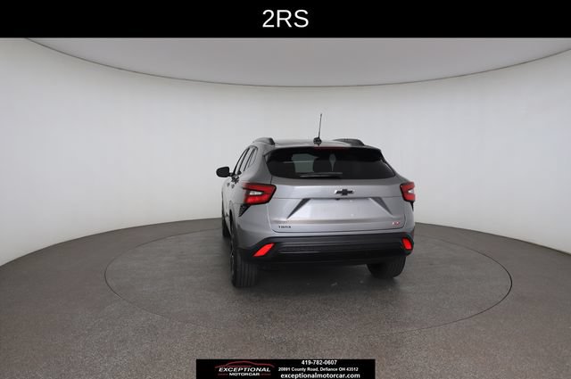 Used 2024 Chevrolet Trax RS w/ Driver Confidence Package FWD image 14