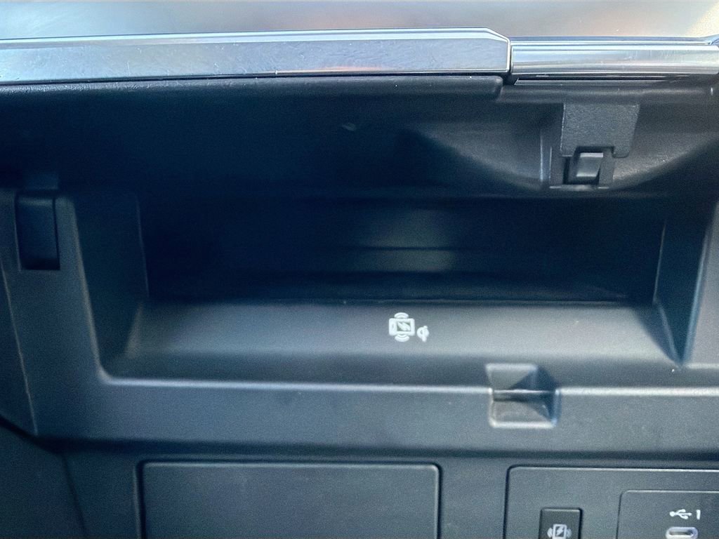 Used 2023 INFINITI QX80 Luxe w/ Cargo Package image 33