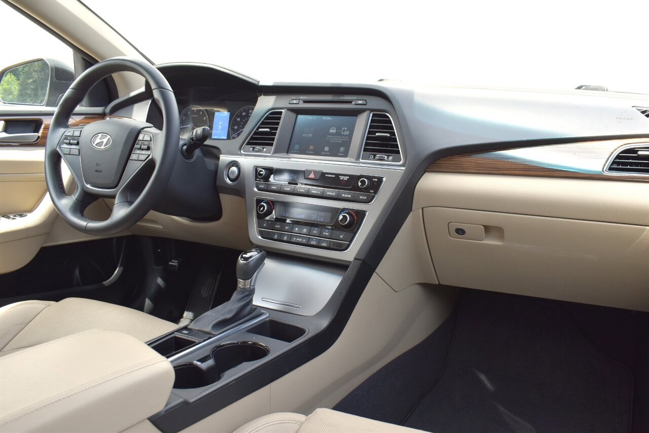 Used 2016 Hyundai Sonata Limited FWD image 13