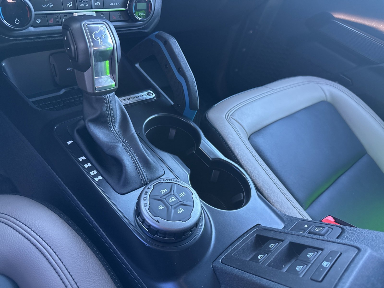 Used 2024 Ford Bronco Wildtrak image 23