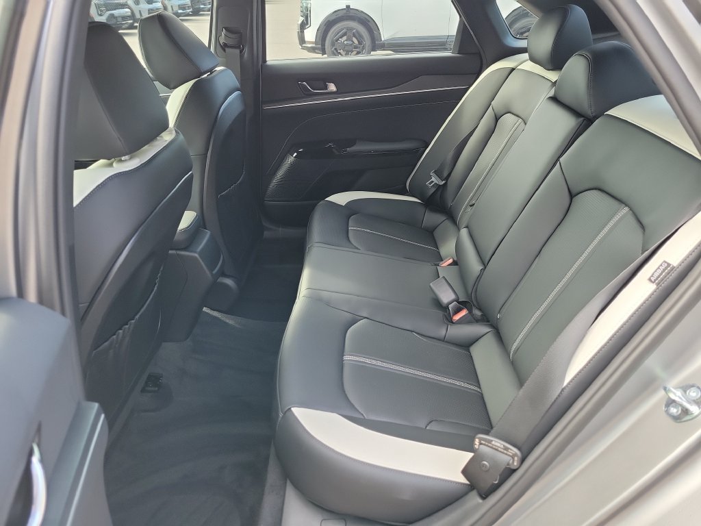New 2027 Kia K5 GT-Line image 14