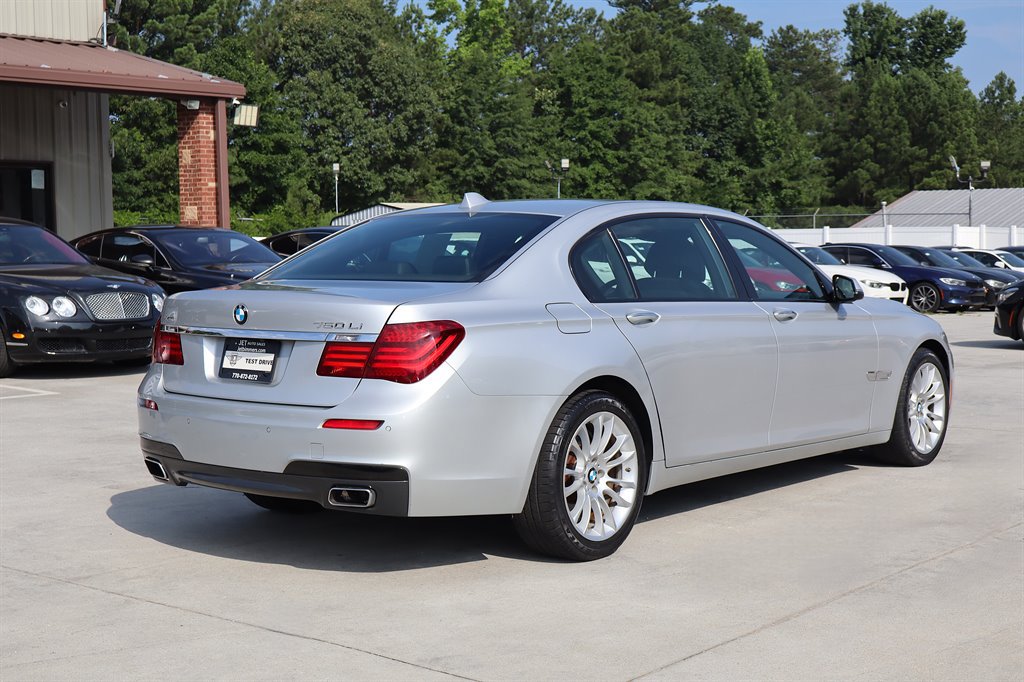 Used 2014 BMW 750Li xDrive AWD/4WD image 6