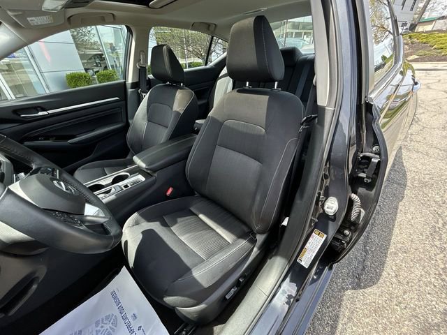 Certified 2021 Nissan Altima 2.5 SV w/ SV Premium Package FWD image 15