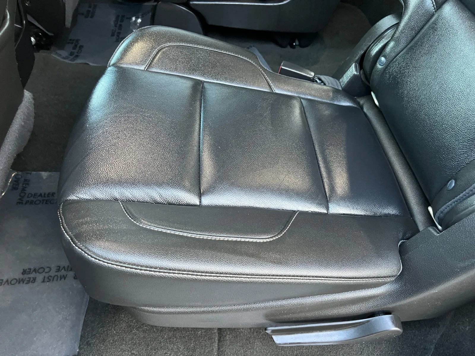 Used 2018 Chevrolet Suburban LT w/ Luxury Package image 22