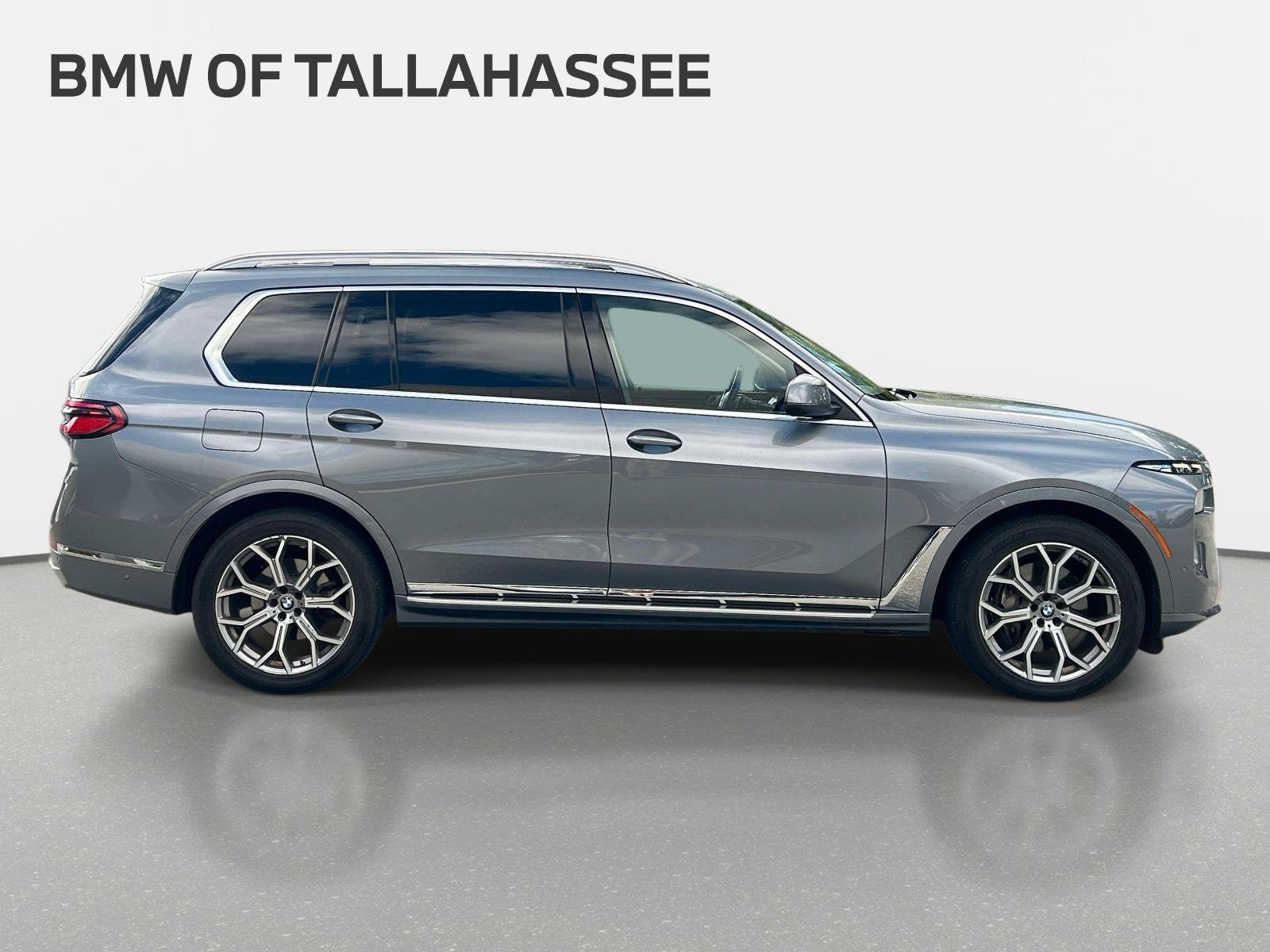 Used 2023 BMW X7 xDrive40i w/ Premium Package AWD/4WD image 5