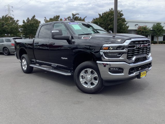 Used 2026 RAM 2500 Big Horn AWD/4WD image 2
