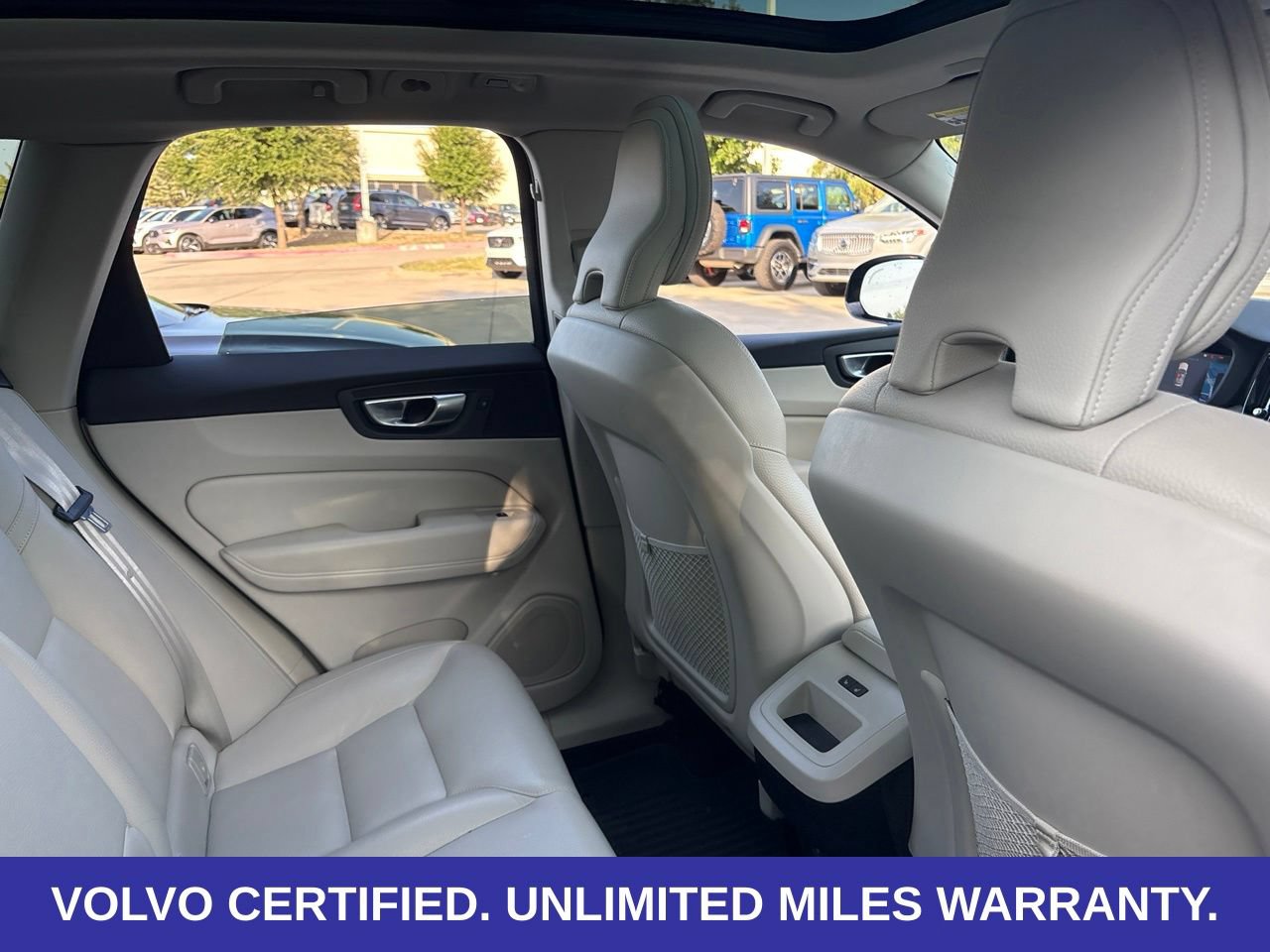 Certified 2024 Volvo XC60 B5 Plus w/ Protection Package Premier AWD/4WD image 11
