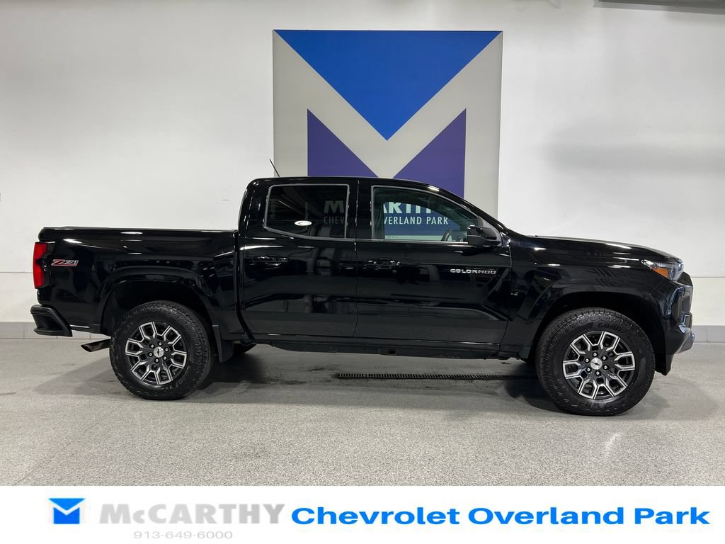 Used 2023 Chevrolet Colorado Z71 w/ Z71 Convenience Package 2 AWD/4WD image 4