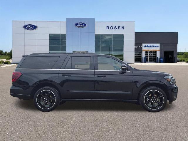 Certified 2022 Ford Expedition Max Limited AWD/4WD image 2