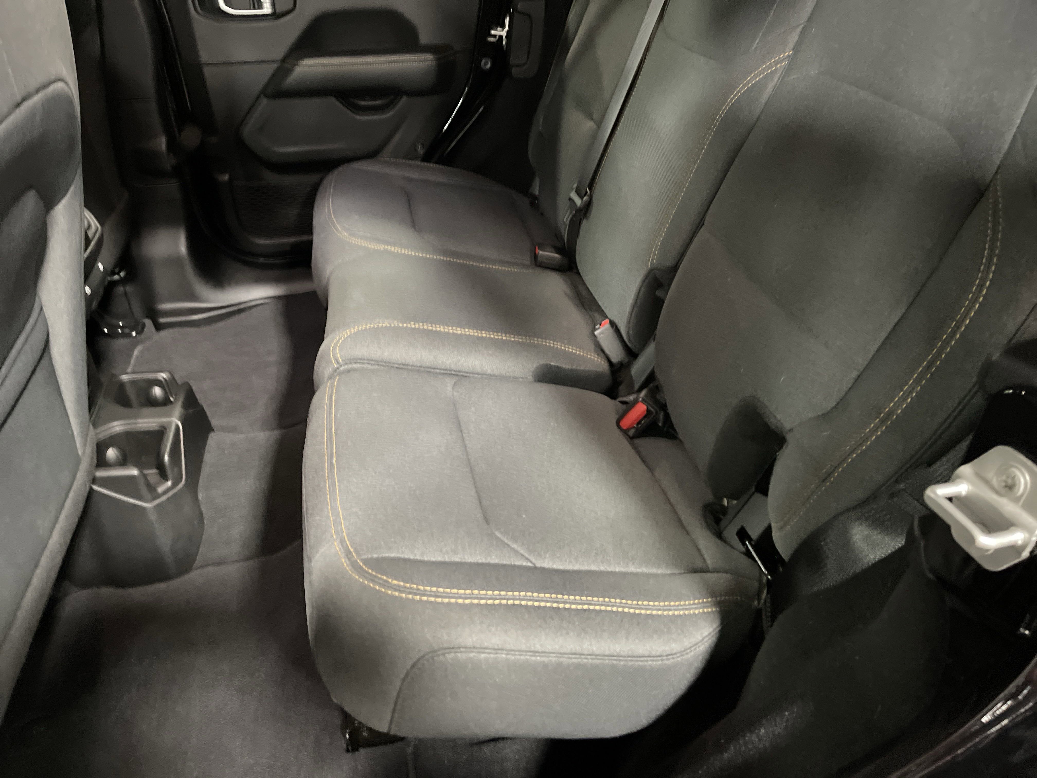 Used 2024 Jeep Wrangler Sahara w/ Safety Group image 11