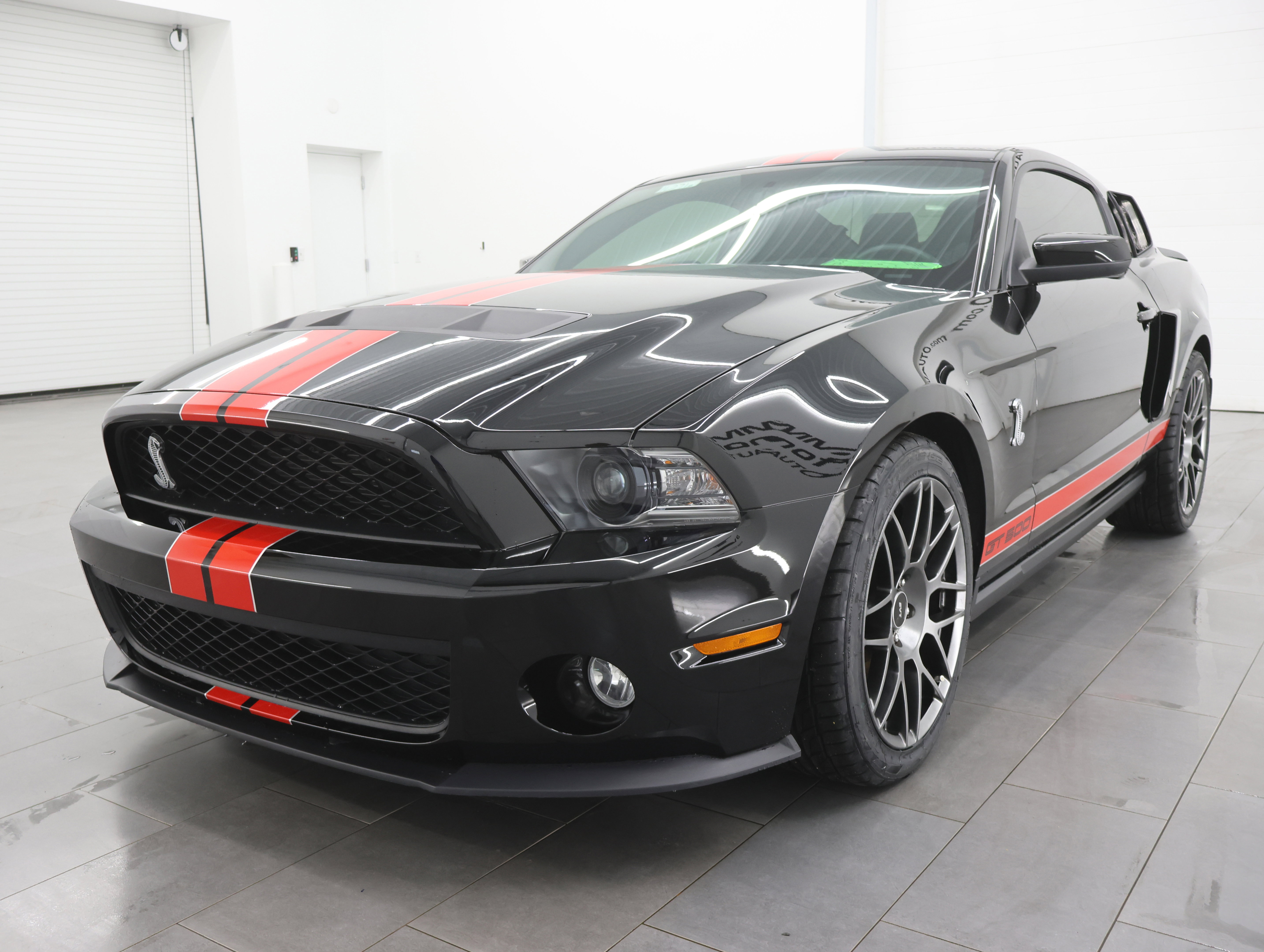 Used 2012 Ford Mustang Shelby GT500 w/ SVT Performance Pkg image 6