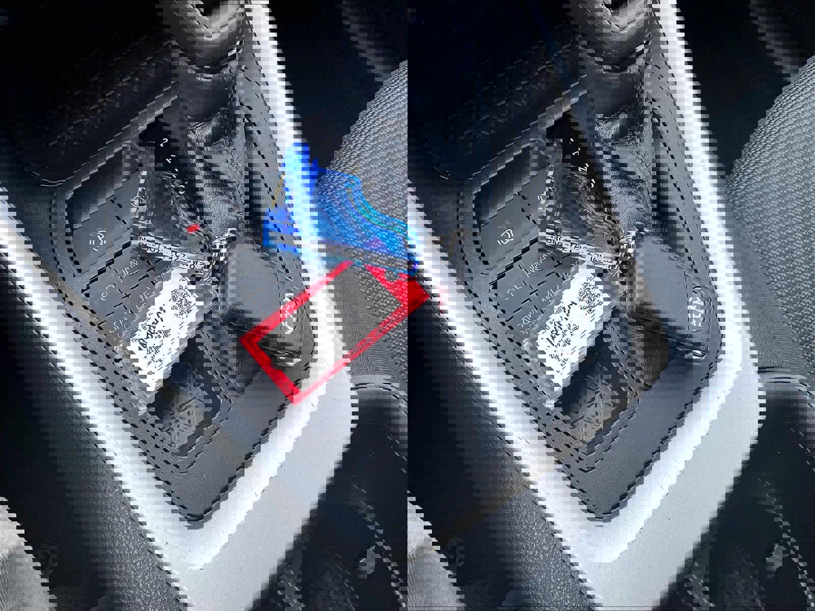 Used 2022 Toyota RAV4 LE image 31