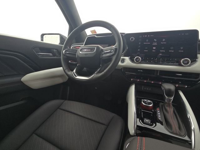 Used 2024 GMC Canyon AT4X image 25