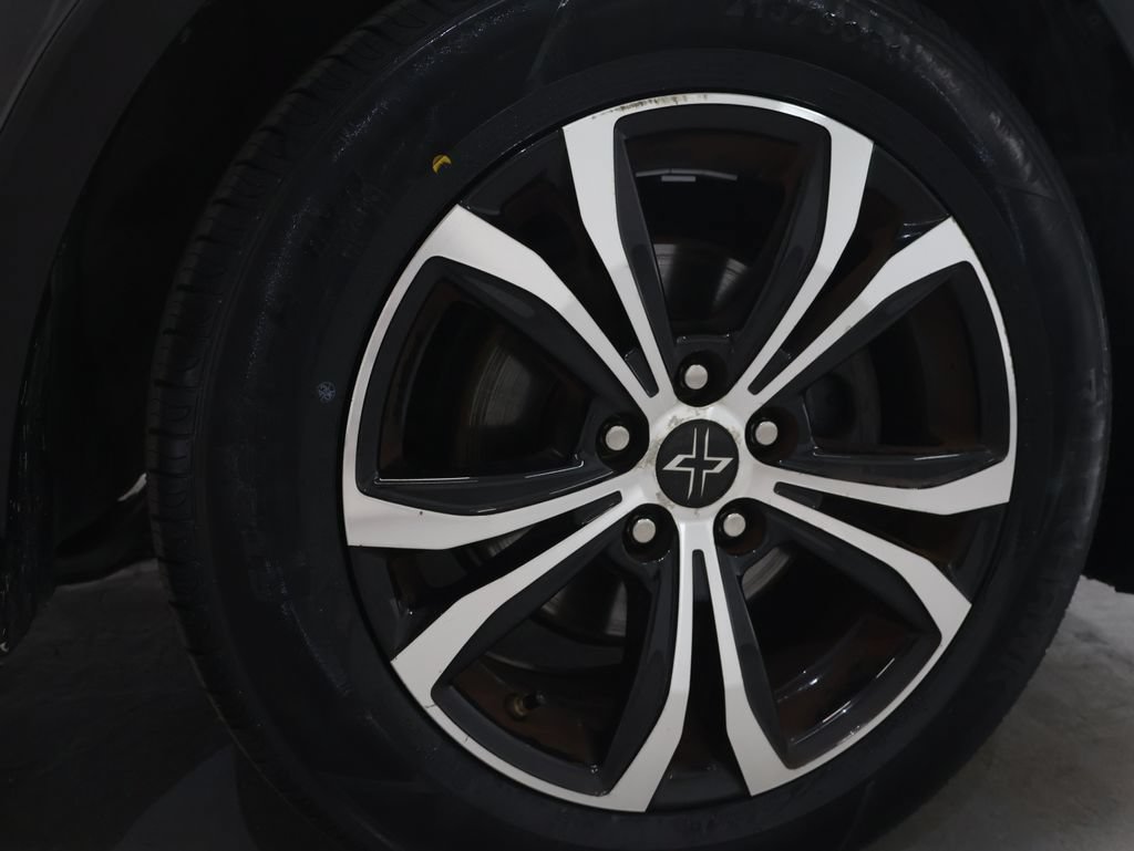 Used 2021 Toyota C-HR LE FWD image 31