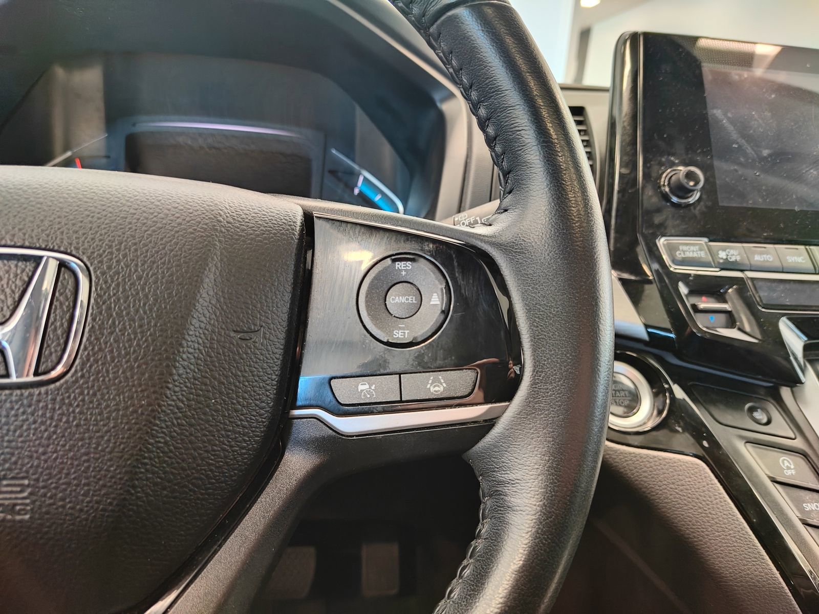 Used 2023 Honda Odyssey Touring image 15