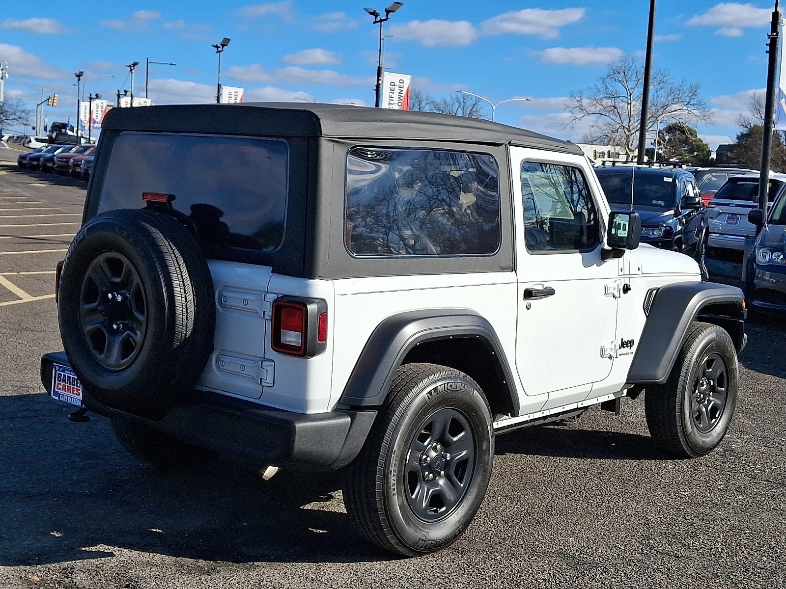 Used 2023 Jeep Wrangler Sport AWD/4WD image 6