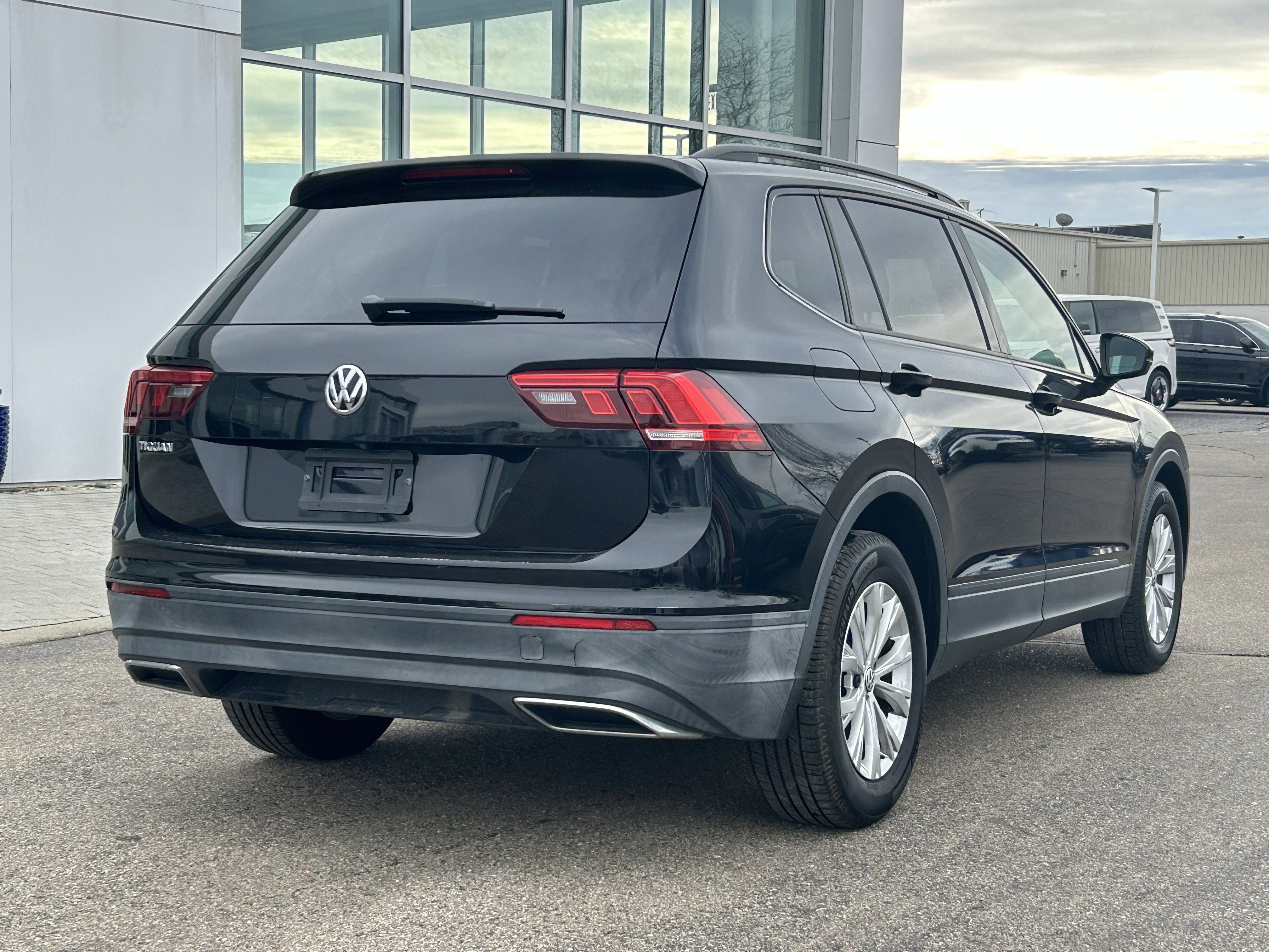 Used 2019 Volkswagen Tiguan S image 7