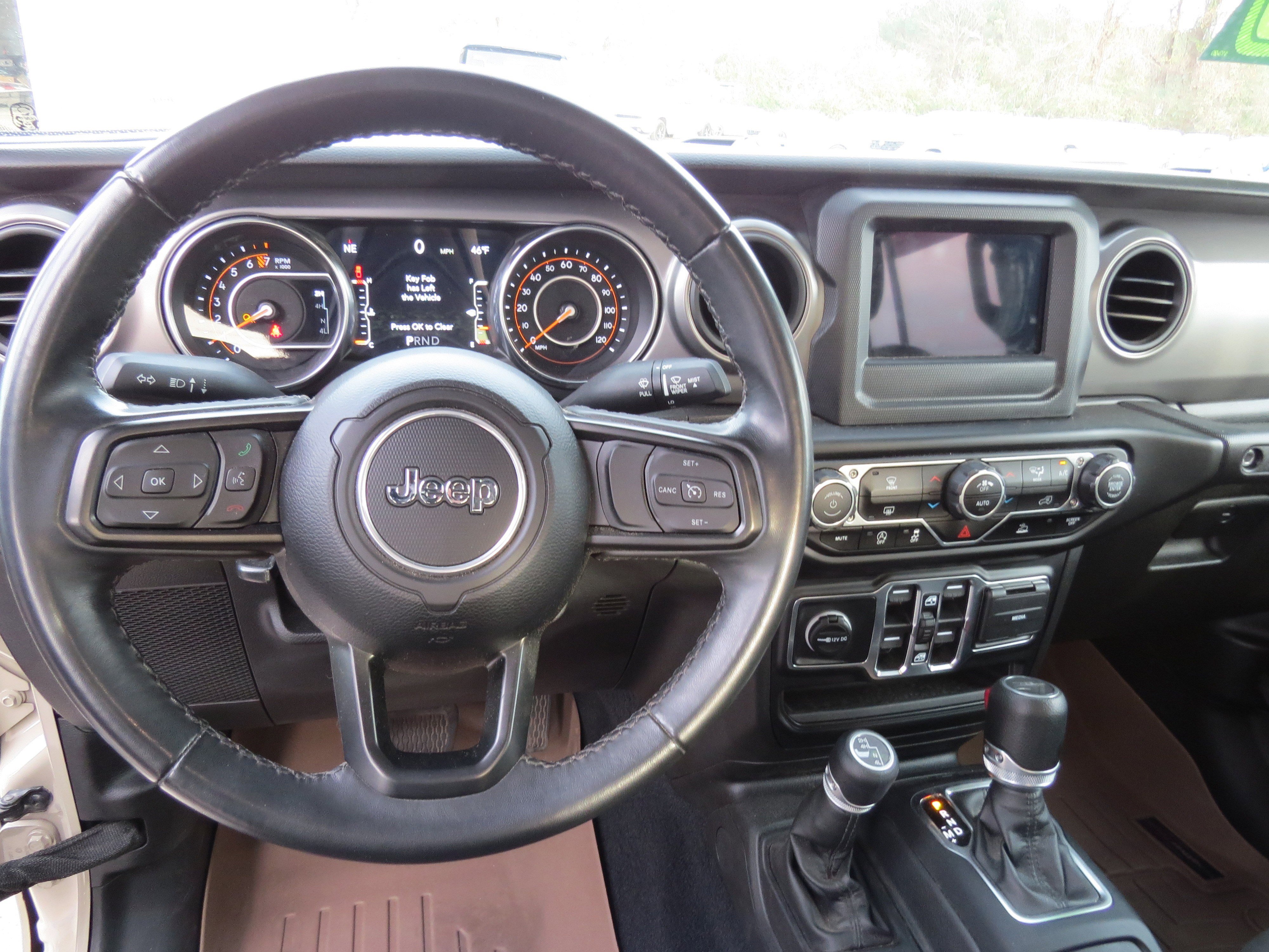 Used 2022 Jeep Gladiator Willys image 21