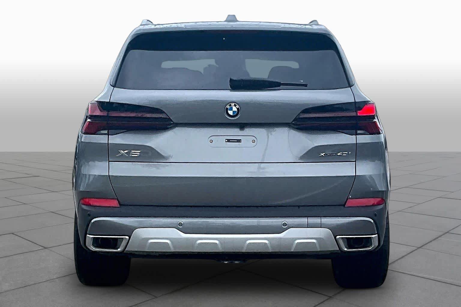 Used 2026 BMW X5 xDrive40i w/ Climate Comfort Package AWD/4WD image 4