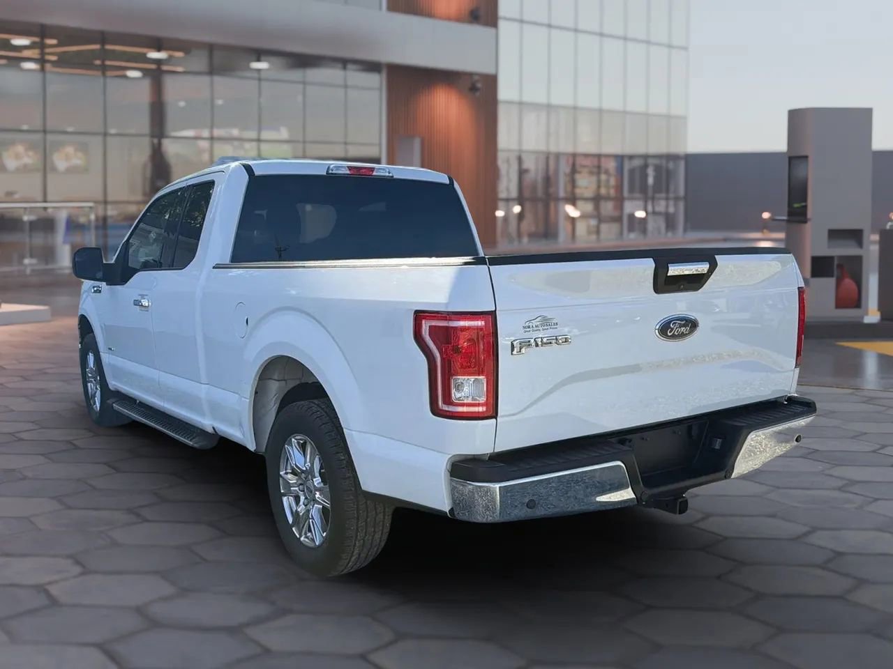 Used 2017 Ford F150 XLT w/ Equipment Group 301A Mid RWD image 9
