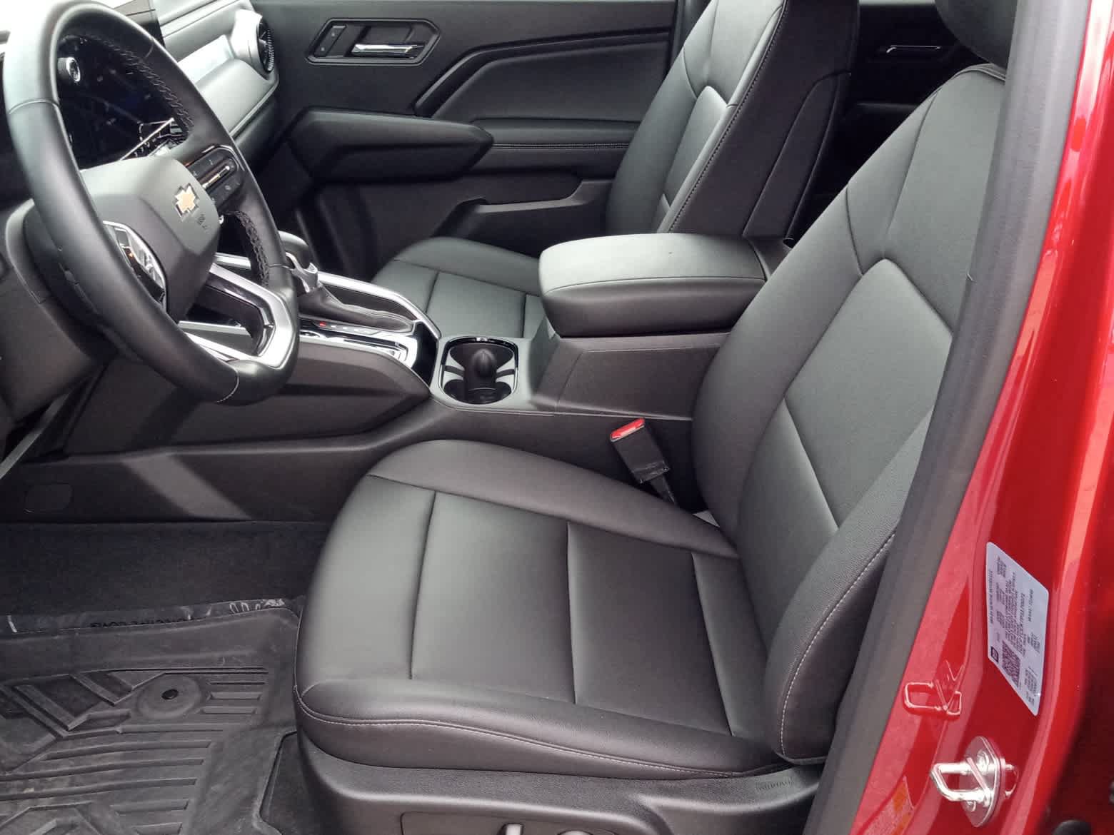 Used 2023 Chevrolet Colorado LT w/ LT Convenience Package III AWD/4WD image 13