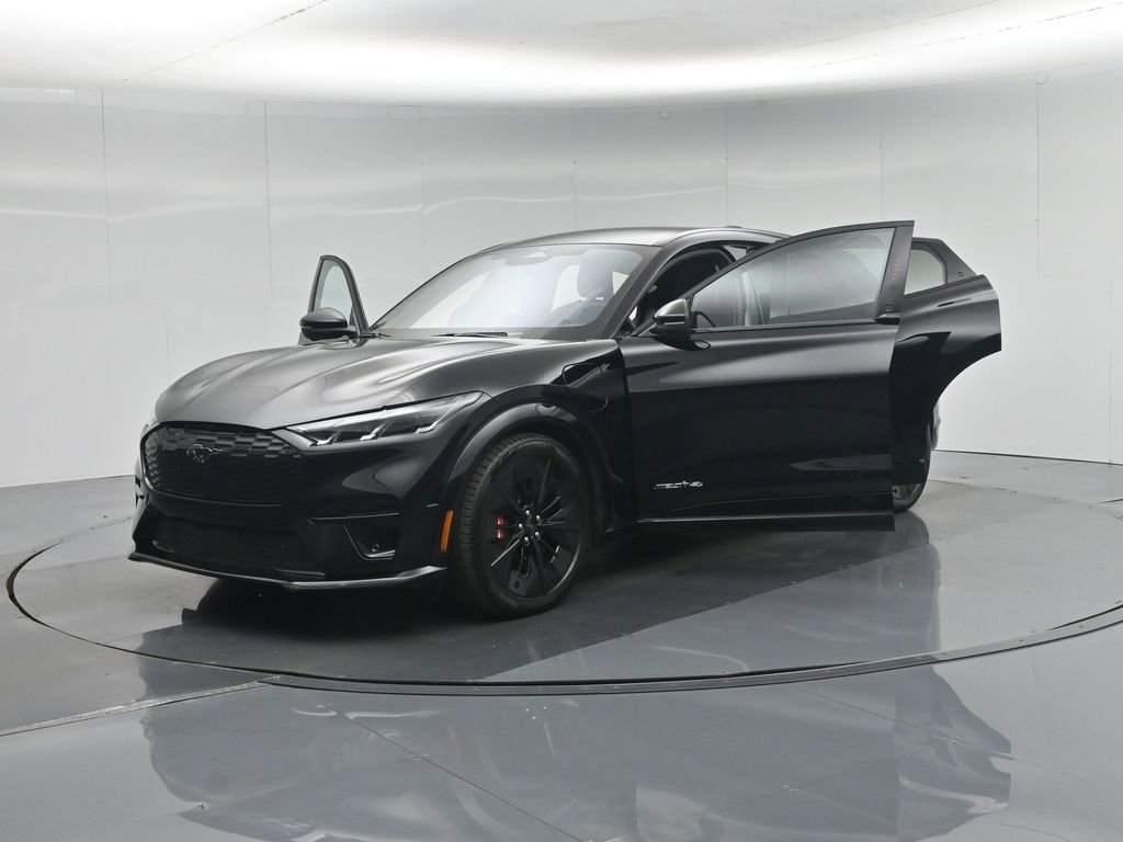Used 2025 Ford Mustang Mach-E GT image 28