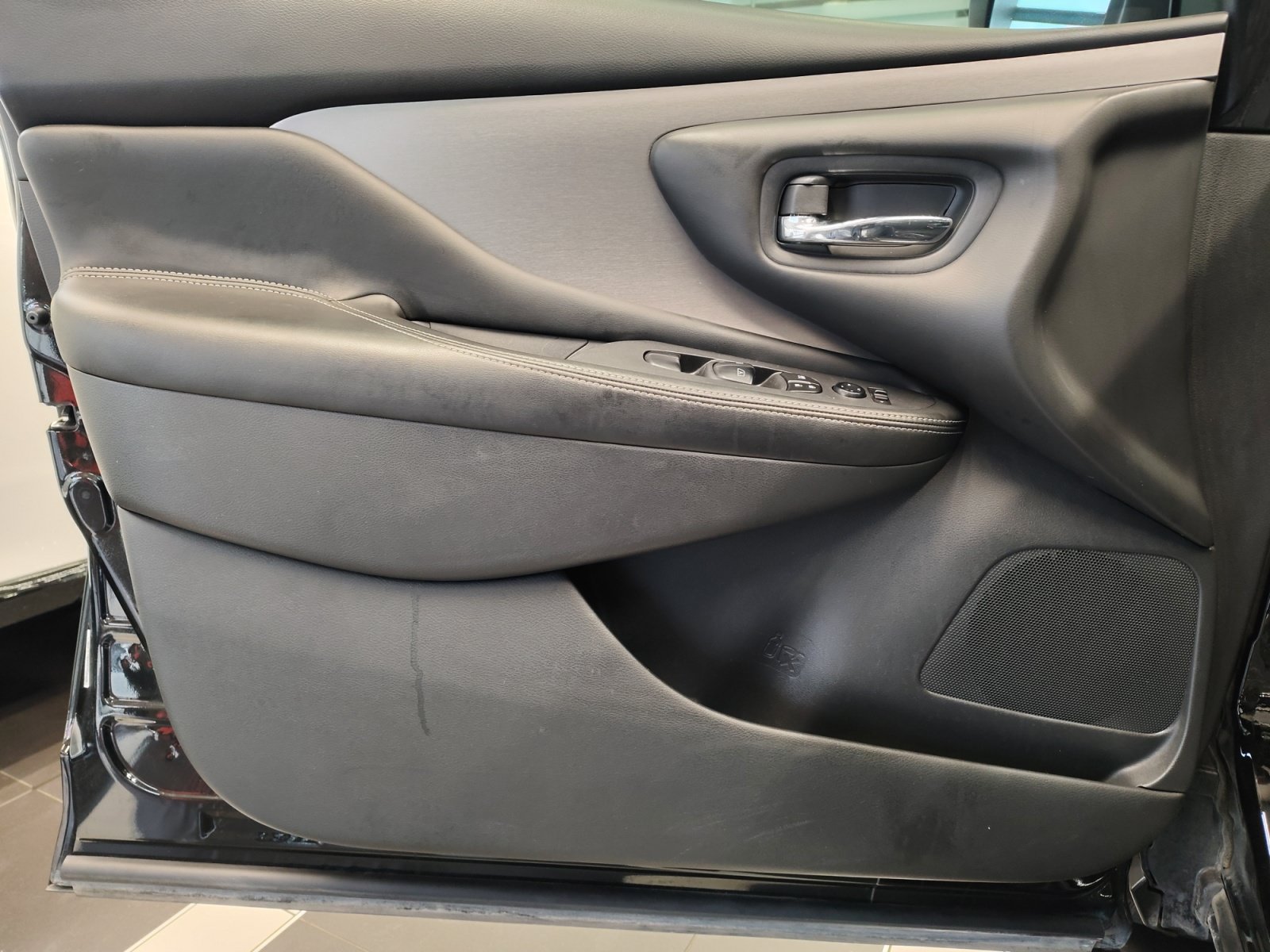 Used 2020 Nissan Murano SV FWD image 25
