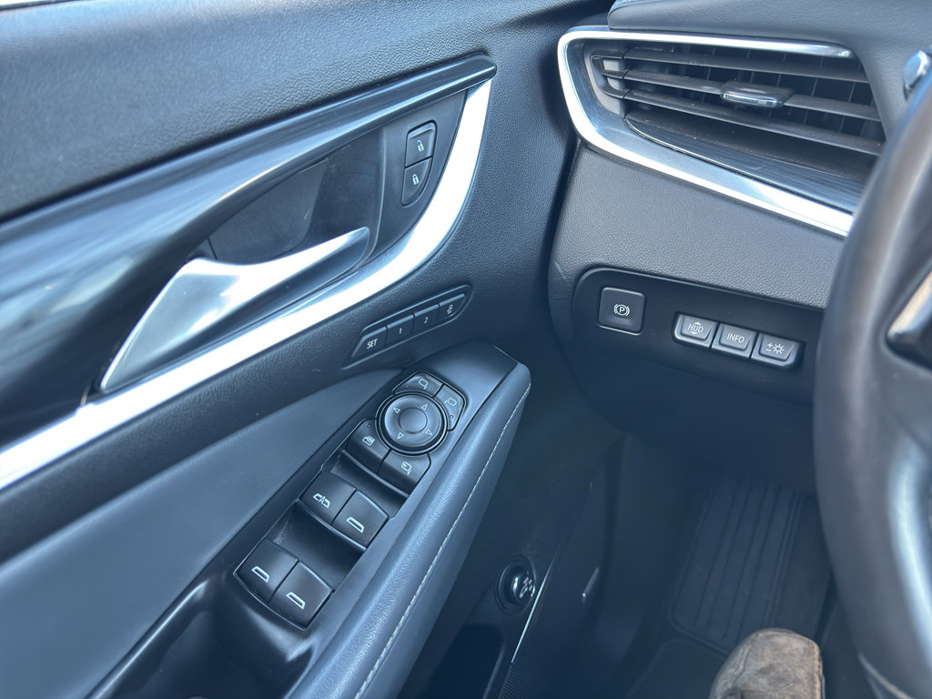 Used 2024 Buick Enclave Premium AWD/4WD image 28