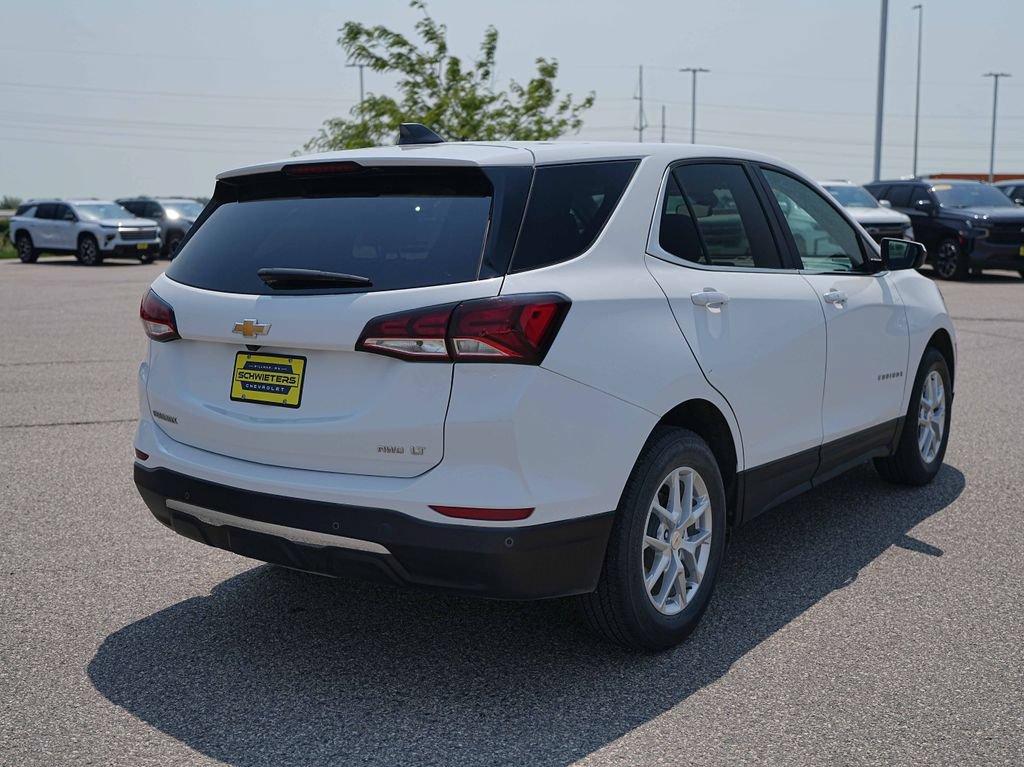Used 2024 Chevrolet Equinox LT AWD/4WD image 6