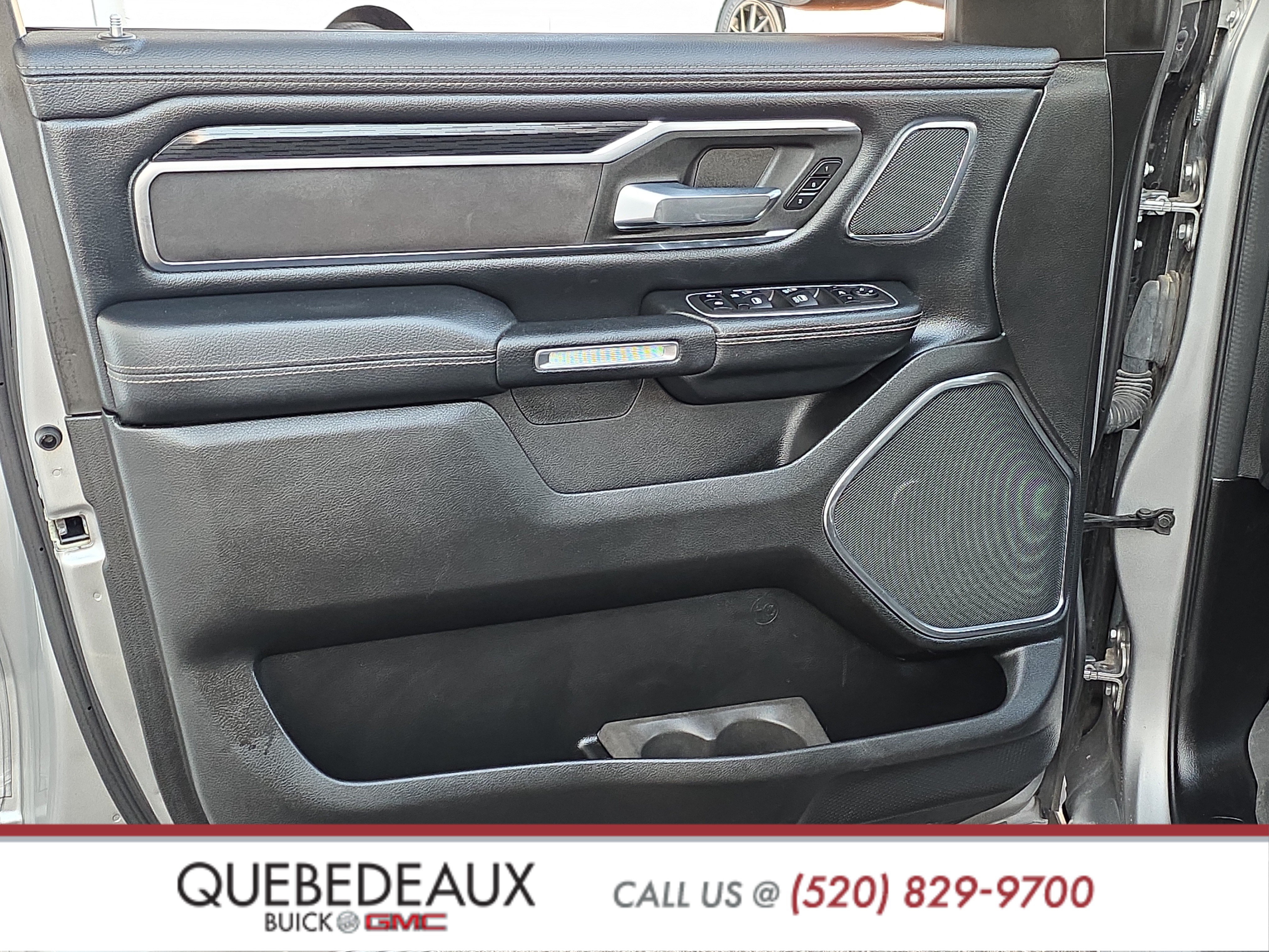 Used 2024 RAM 1500 Laramie AWD/4WD image 9