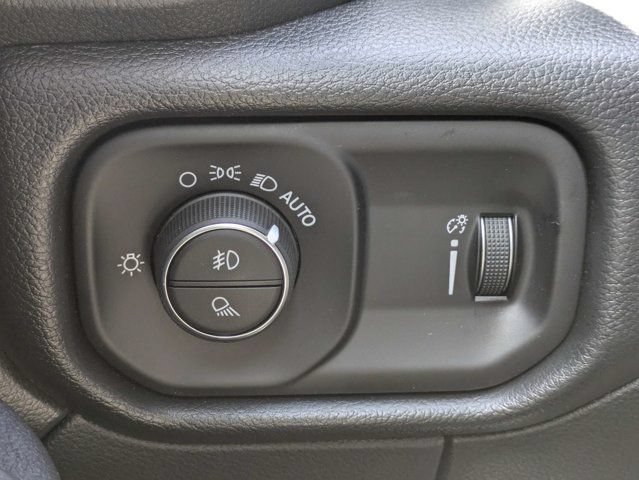 New 2026 RAM 2500 Tradesman AWD/4WD image 23
