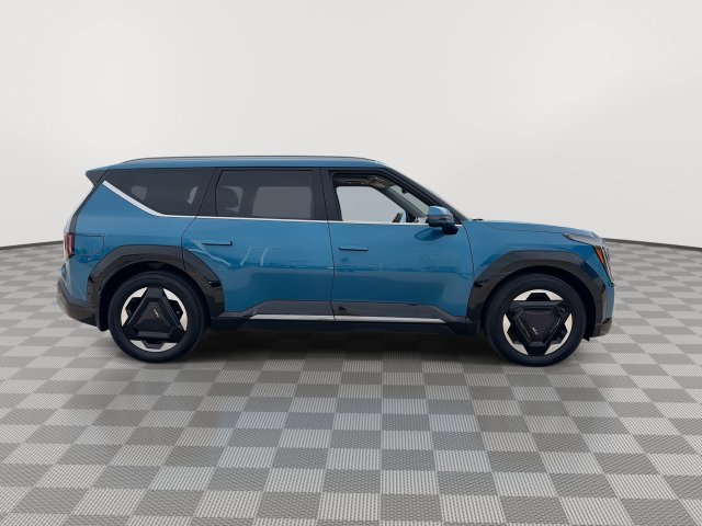 Certified 2024 Kia EV9 Land AWD/4WD image 13