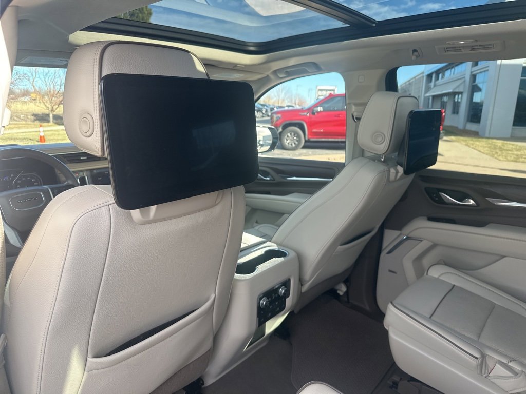Certified 2021 GMC Yukon Denali w/ Denali Premium Package image 21