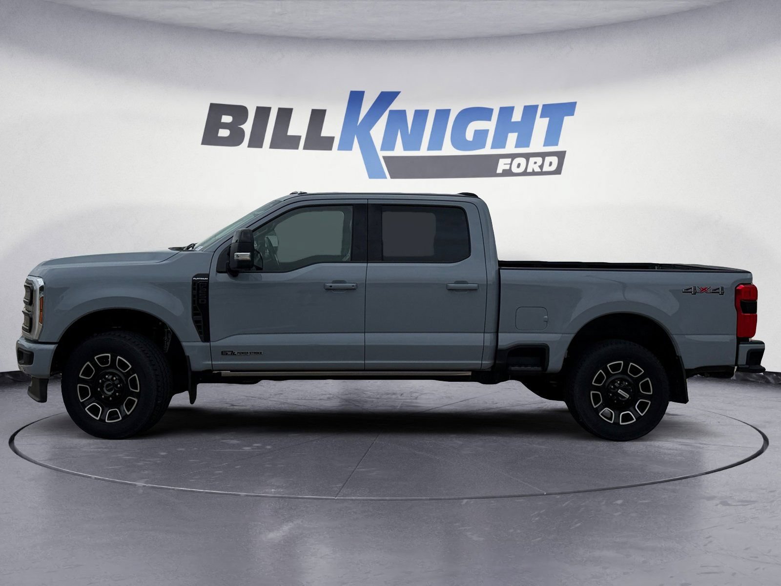 Used 2025 Ford F250 Platinum AWD/4WD image 2