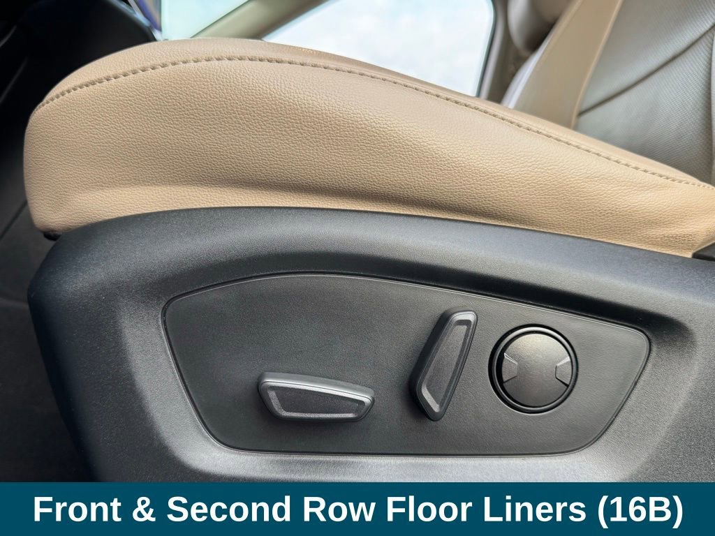 Used 2022 Ford Explorer Limited w/ Equipment Group 301A image 17